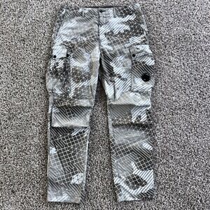 CP Company Camouflage Cargo Trousers Ergonomic‎ Fit Pants Size 48 Fits (34x28)